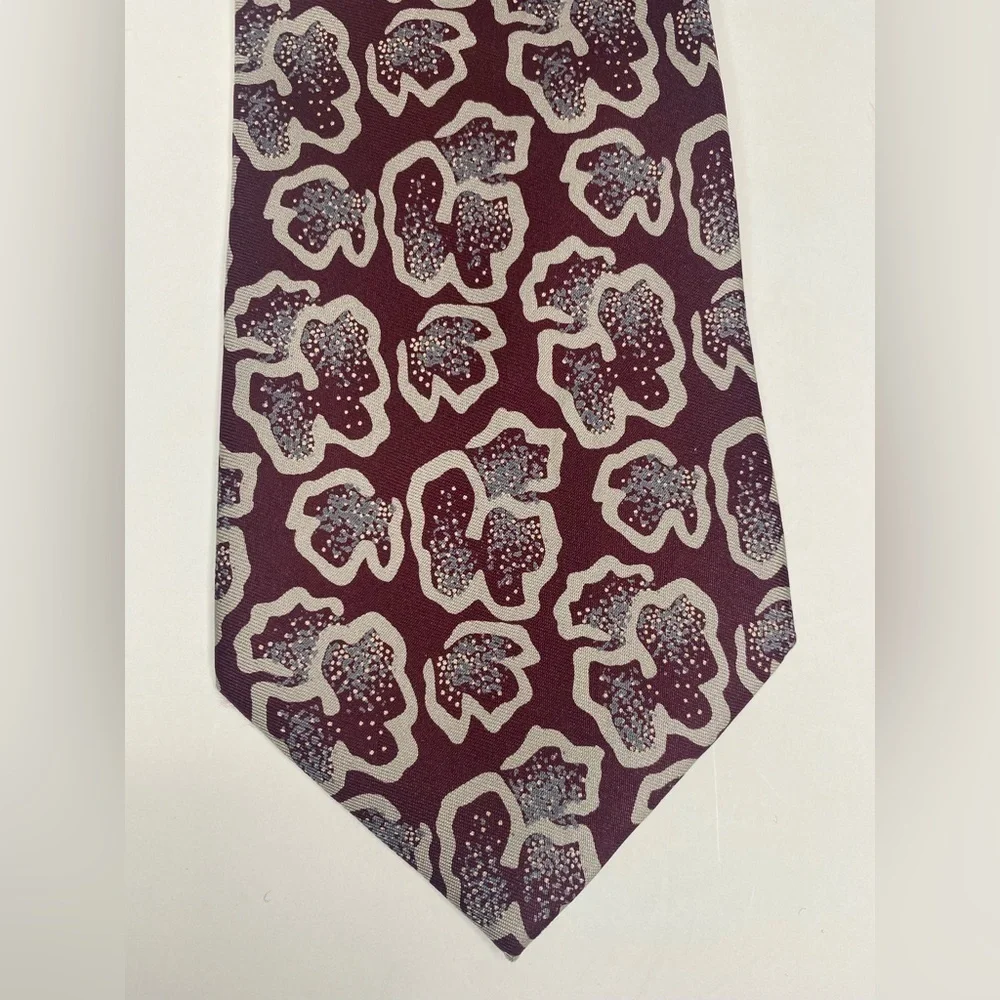 Giorgio Armani Silk Vintage Geometric Shape Neck Tie